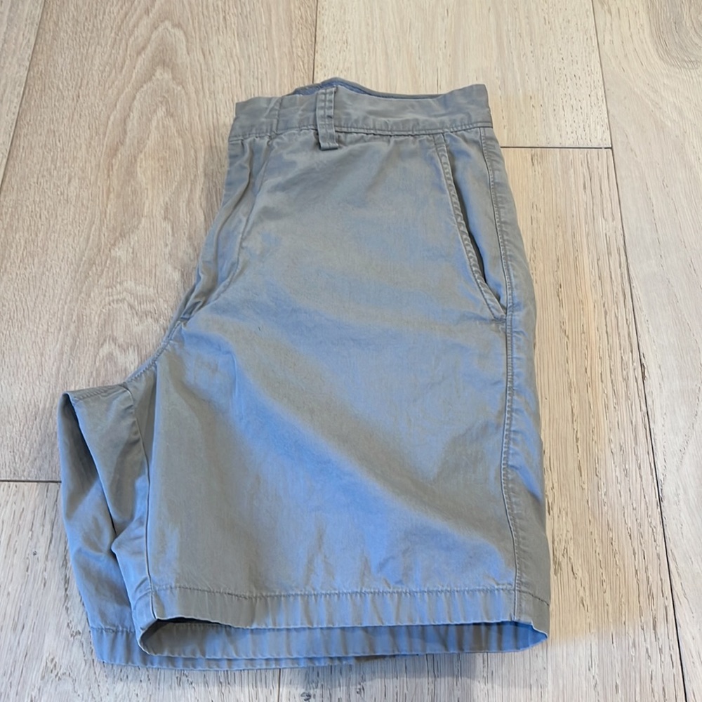 J. Crew Club Men’s 7” Shorts